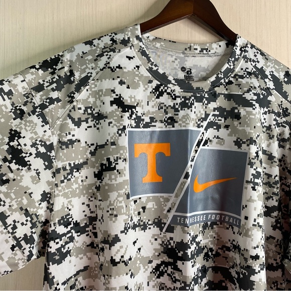 Badger Sport Tennessee Vols Football Graphic Digital Camo Men's T-Shirt 3XL - Picture 5 of 8